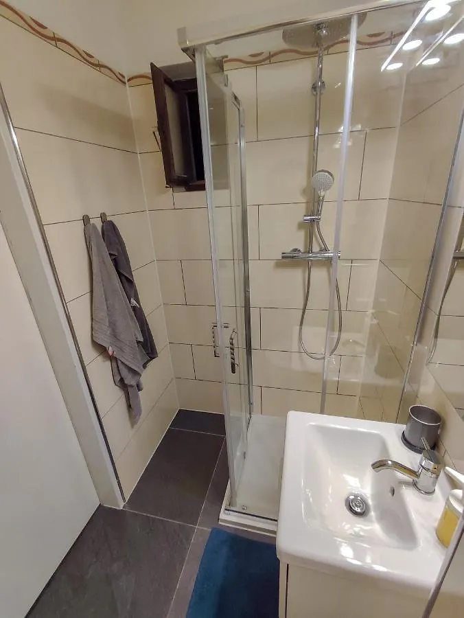 Design Studio Nahe Messe Und Hbf Mit Wlan Und Netflix Apartment Dusseldorf Germany