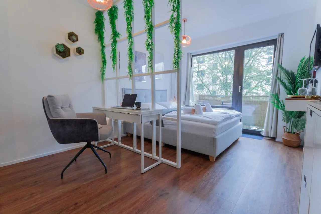 Design Studio Nahe Messe Und Hbf Mit Wlan Und Netflix Apartment Dusseldorf